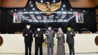 1105 bdg - DPRD Jabar Sahkan Perda Bentuk Hukum Perusahaan BPR BPR