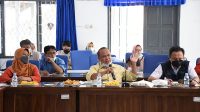 Komisi II DPRD Provinsi Jawa Barat melaksanakan kunjungan kerja dalam rangka Evaluasi Program dan Kegiatan APBD Tahun 2021 dan Rencana APBD Tahun Anggaran 2022 di UPTD Balai Pengembangan Ternak Sapi Perah dan Hijauan Makanan Ternak Cikole, Lembang, Kabupaten Bandung Barat, Selasa (07/09/2021). (Foto: Humas DPRD Jabar)