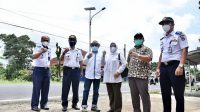1509 prw - Penerangan Jalan Umum 1 Pimpinan dan Anggota Komisi IV DPRD Jabar meninjau langsung pemeliharaan PJU di Wilayah Kerja UPTD LLAJ Wilayah II Bandung pada ruas Jalan Provinsi di Kabupaten Purwakarta, Rabu (15/9/2021). (Foto : Reza / Farhat - Humas DPRD Jabar)