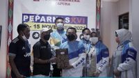 Kepala Dinas Pendidikan Jawa Barat selaku Chef de Mission Peparnas XVI Dedi Supandi memberikan dukungan dan semangat kepada para atlet yang tengah berlaga pada Pekan Paralimpik Nasional (Peparnas) XVI/2021 Papua. (Foto: Disdik Jabar)