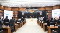 DPRD Jawa Barat menggelar Rapat Paripurna dengan agenda Pembukaan Masa Sidang II Tahun Sidang 2021/2022 dan Penetapan Alat Kelengkapan Dewan di Ruang Rapat Paripurna, Gedung DPRD Provinsi Jawa Barat, Kota Bandung, Selasa (04/01/2022). (Foto : Reza, Fahmi, Ghia, Addy / Humas DPRD Jabar)