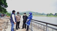 Wakil Ketua DPRD Jabar Ineu Purwadewi Sundari beserta Komisi IV DPRD Jabar melakukan kunjungan lapangan ke lokasi Revitalisasi Situ Ciburuy Kabupaten Bandung Barat, Rabu (5/1/2022). (Foto : Farhat Mumtaz / Humas DPRD Jabar)