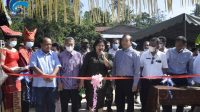 Bupati Karo Cory S Sebayang meresmikan Jembatan Lau Tir Desa Gunung di Kecamatan Tigabinanga, Kabupaten Karo, Sumatera Utara, Rabu (12/01/2022). (Foto: Diskominfo Karo)