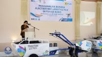 1911 karo - Bupati Karo Terima 2 Unit Traktor Listrik dari PT PLN UP3 Bukit Barisan 1